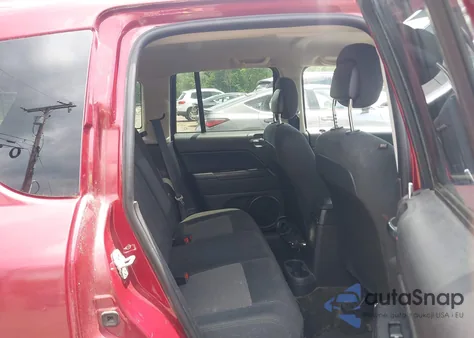 2014 Jeep Compass Sport из США, поврежденный, VIN 1C4NJDBBXED924079